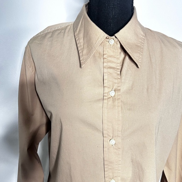 GAP Women's Beige Button Down Shirt - Picture 3 of 8